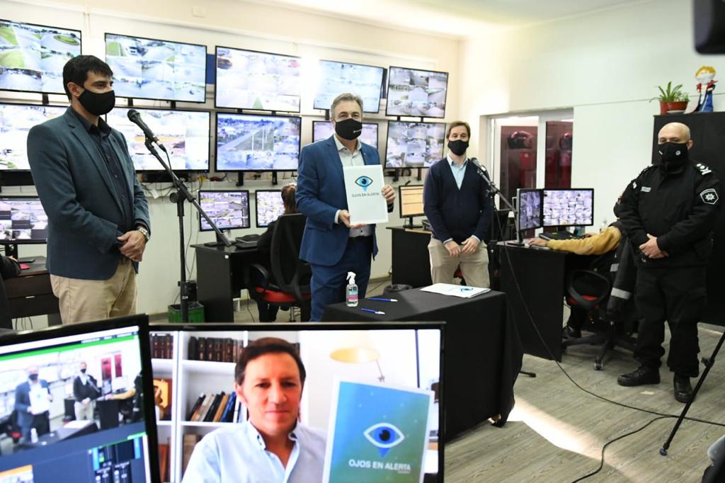 "Ojos en alerta" sigue creciendo: Ahora llegó a la ciudad de Rafaela Firma De Convenio Sobre Ojos En Alerta