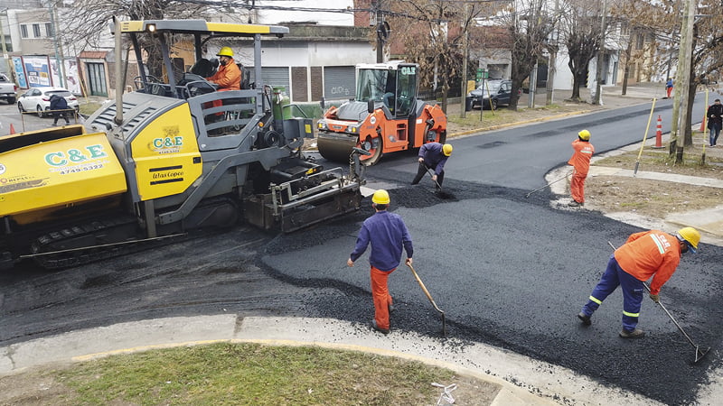 Vicente López intensifica obras de repavimentación en distintas localidades DJI 0025 Copia 1