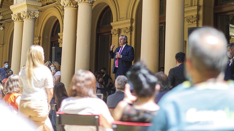 El presidente agradeció a trabajadores y trabajadoras de Casa Rosada: "Hicieron lo necesario para que el Estado no se detenga" ECO 4655
