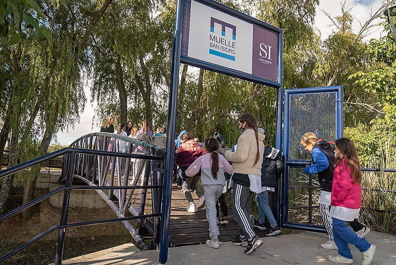 Alumnos de la Escuela Municipal Malvinas Argentinas visitaron las nuevas islas de San Isidro Visita Islas 2