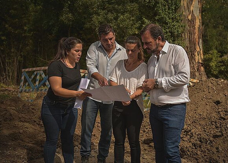 Ingeniero Maschwitz: Avanzan las obras de la Unidad de Diagnóstico Precoz y la instalación de cloacas en el barrio San Miguel Sin Titulo 1 13