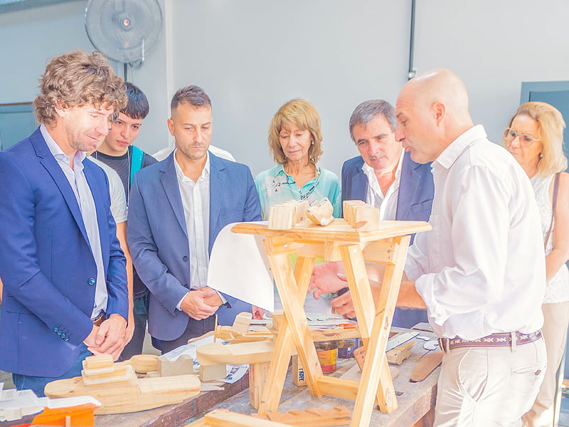 Juan Andreotti inauguró la renovación de los talleres de la Escuela Técnica 2 2