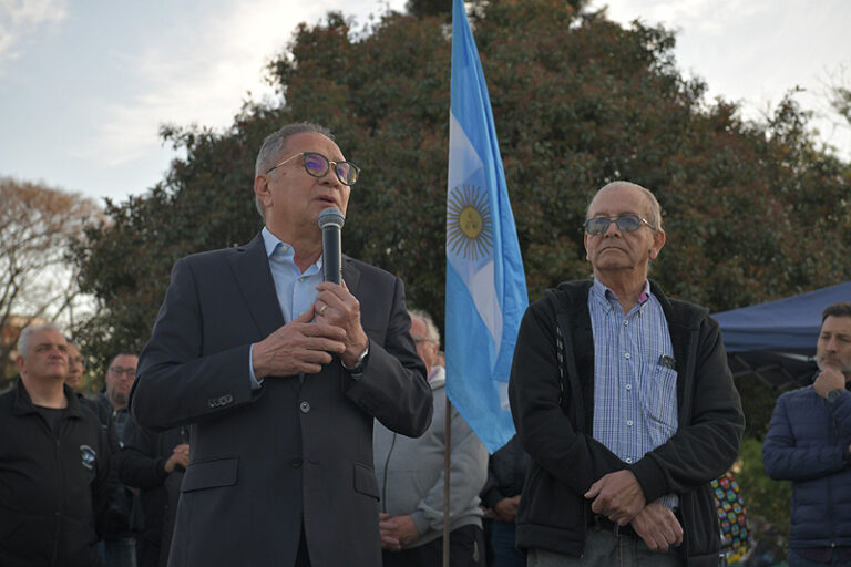 Homenaje A Raúl Alfonsín (1)