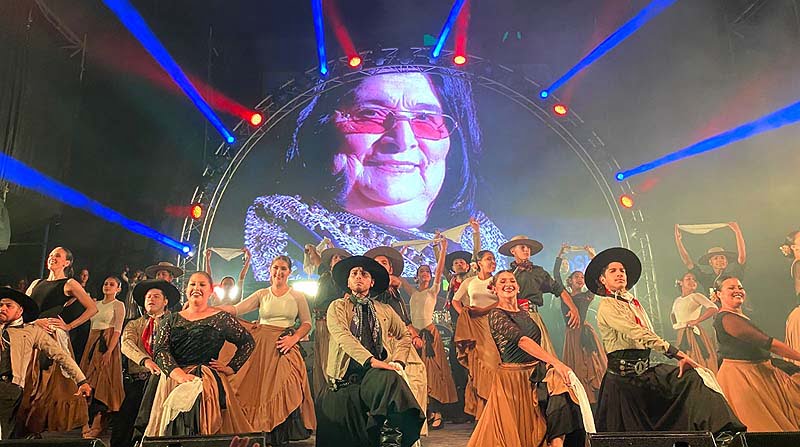 “Carnaval criollo” de San Miguel: Con la presencia de miles de vecinos, se celebró la novena edición Ballet Folclorico En El Carnaval Criollo