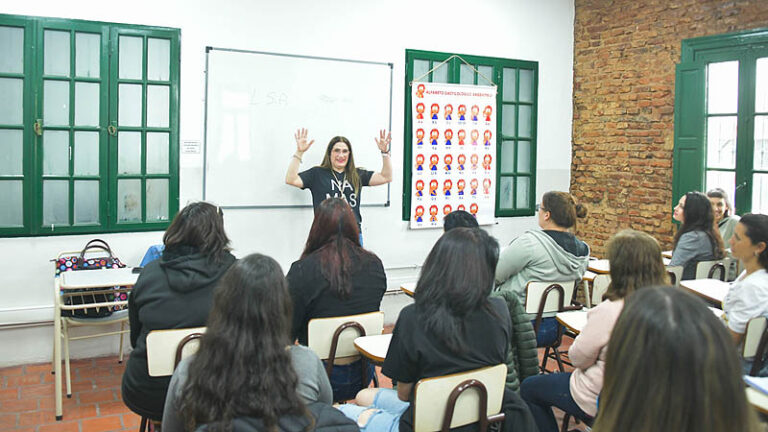 Curso De Lengua De Señas