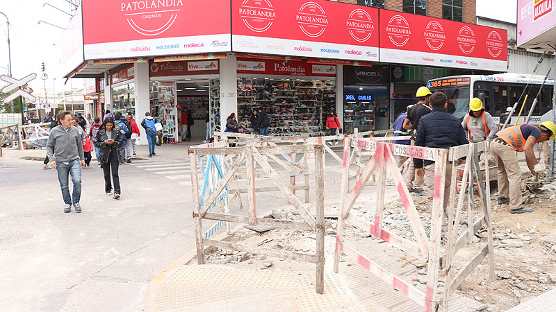 Soterrado de cables y renovación de veredas en el centro de San Miguel Renovación De Veredas