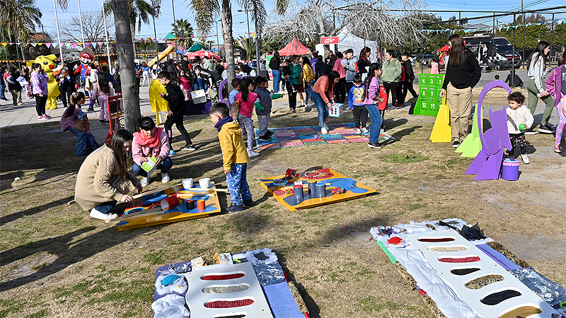 Comenzó "Diversión en las plazas", la propuesta del Municipio de Tigre para disfrutar en familia en estas vacaciones de invierno Sin Titulo 1 14
