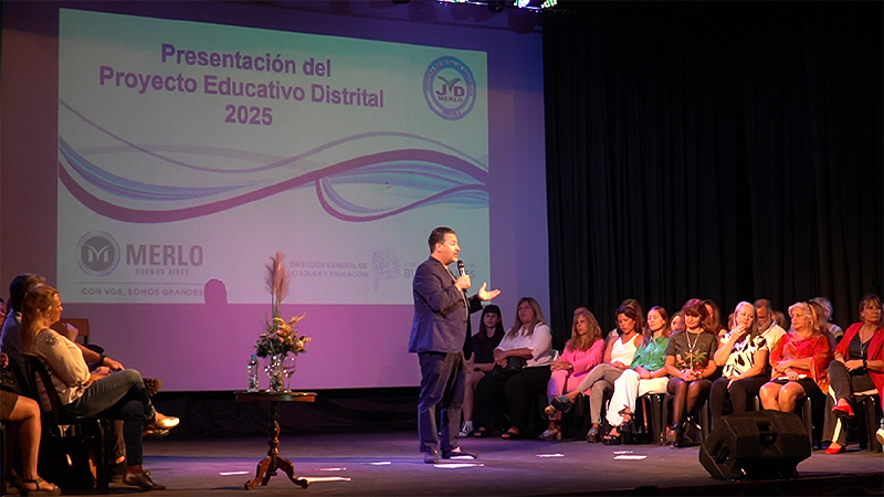 Gustavo Menéndez presentó el Proyecto Educativo Distrital 2025 de Merlo Proyecto Educativo Merlo