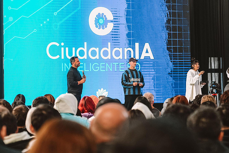 Escobar lanza un programa de capacitación masiva y de acceso libre en Programación e idiomas Whatsapp Image 2025 05 29 At 11 55 08