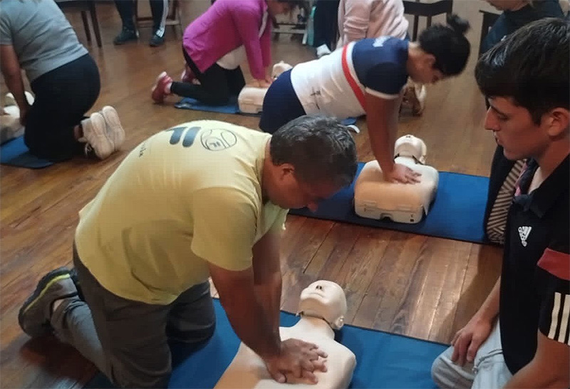 Tigre continúa capacitando a trabajadores y vecinos en reanimación cardiopulmonar y el uso de desfibriladores automáticos Sin Titulo 6 1