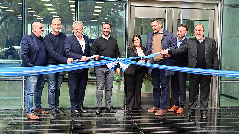 Sujarchuk y Cuattromo inauguraron un Bapro y recorrieron la renovada sucursal del Banco Provincia de Belén de Escobar 1e25cdc2 37db 4997 9460 5ec55474dd7f