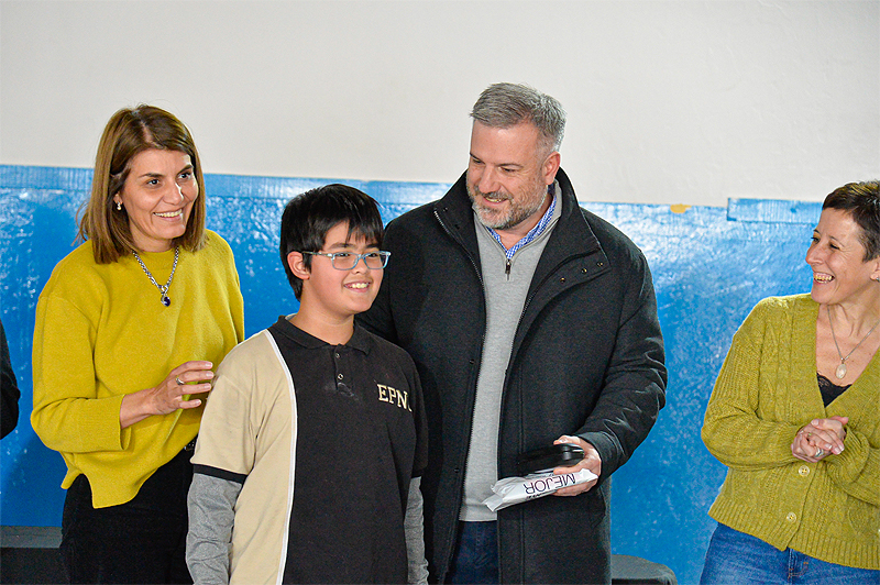 Con el objetivo de fortalecer la salud visual de la comunidad, se llevó adelante una nueva entrega del programa "Para verte mejor" sin título 1