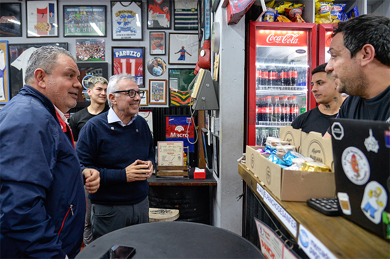 Julio Zamora recorrió San Fernando donde conversó con los vecinos y vecinas sobre las propuestas de Somos Buenos Aires sin título 1