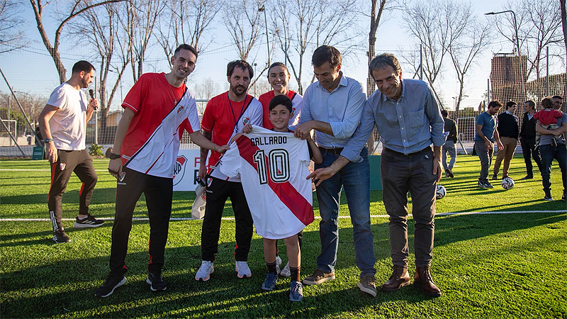 Junto a la fundación de River Plate, San Isidro lanzó una nueva escuela de fútbol en Boulogne sin título 7