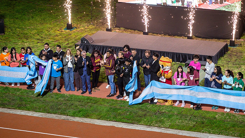 Zamora inauguró la Pista Municipal de Atletismo "Abel Acevedo", la primera homologada internacionalmente en zona norte unnamed(1)