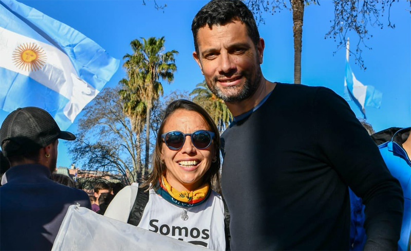 mauro garcía y su candidata