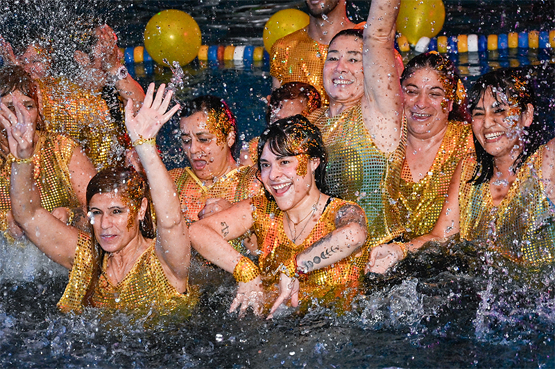 Miles de vecinos y vecinas fueron protagonistas de las galas de Aquagym en los polideportivos municipales de Tigre sin título 1