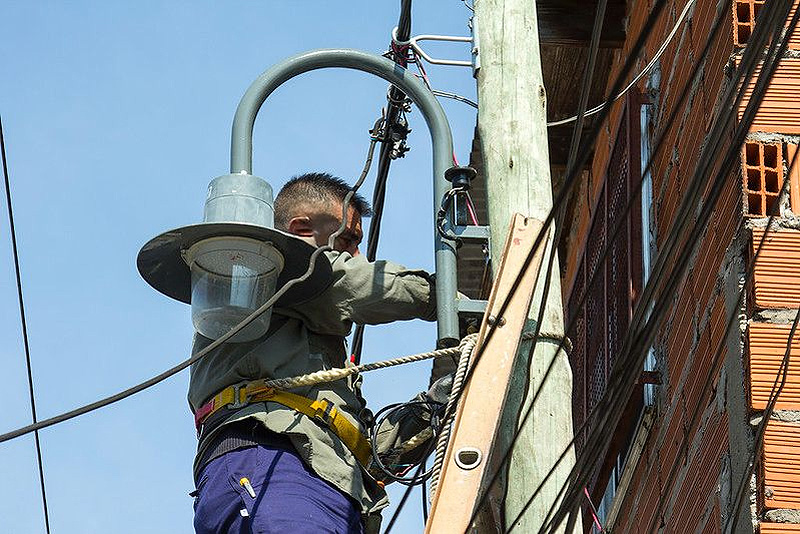 San Isidro conectará al tendido eléctrico a 350 viviendas de La Cava sin título 2