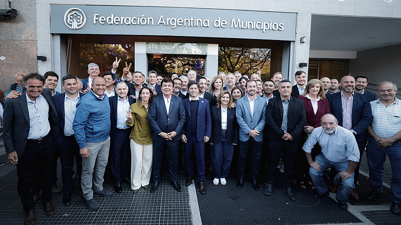 Kicillof participó de la asamblea de la Federación Argentina de Municipios ar18064(1)