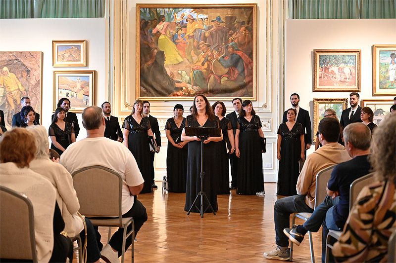 El Museo de Arte Tigre fue escenario de un concierto del Coro del Fin del Mundo sin título 1