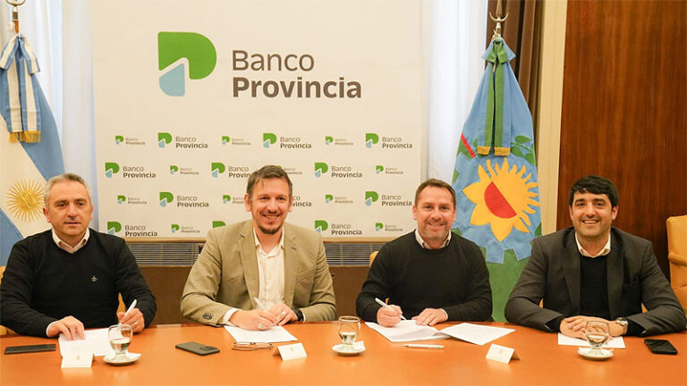 Descalzo firmó un convenio con el fideicomiso Fuerza Solidaria para fortalecer el desarrollo social en Ituzaingó sin título 6