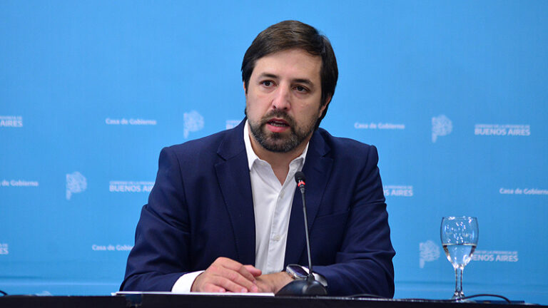 Fuerte advertencia del ministro Kreplak ante un nuevo alerta por sarampión y el avance del discurso antivacunas dsc 1883