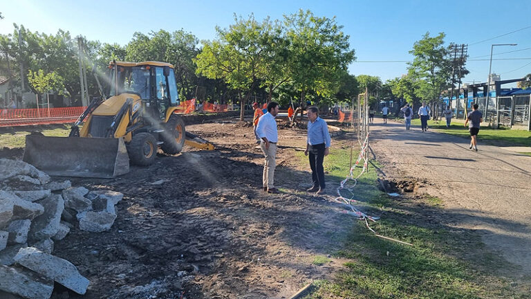 jaime méndez y federico randle en la obra del corredor