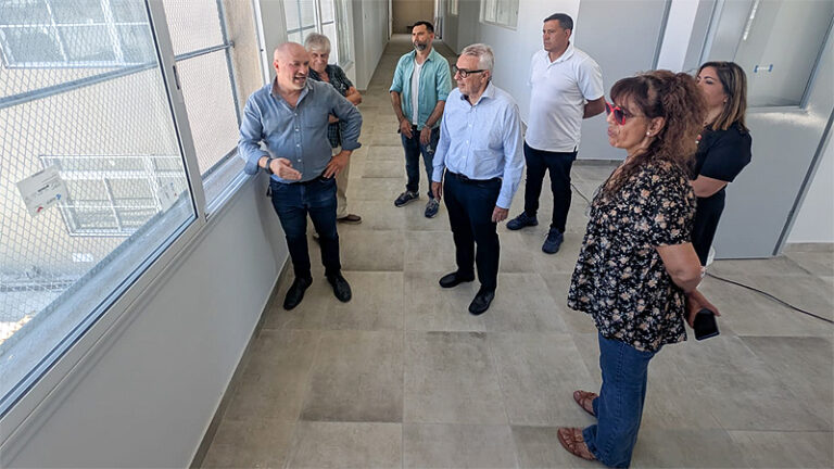 El Municipio avanza con las obras de infraestructura en las escuelas Primaria 25 y la Secundaria 14 de Tigre Norte sin título 1