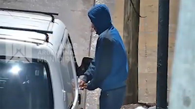 Intentó robar un auto en Los Polvorines: Fue detectado por las cámaras del Municipio y detenido en cuestión de minutos sin título 1