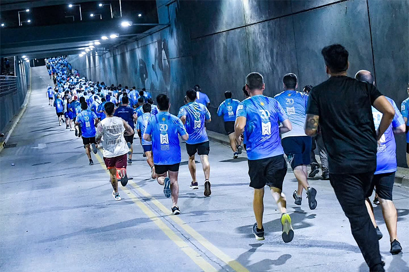 Más de 8 mil personas participaron de la tercera “Milla nocturna” de Malvinas Argentinas sin título 3