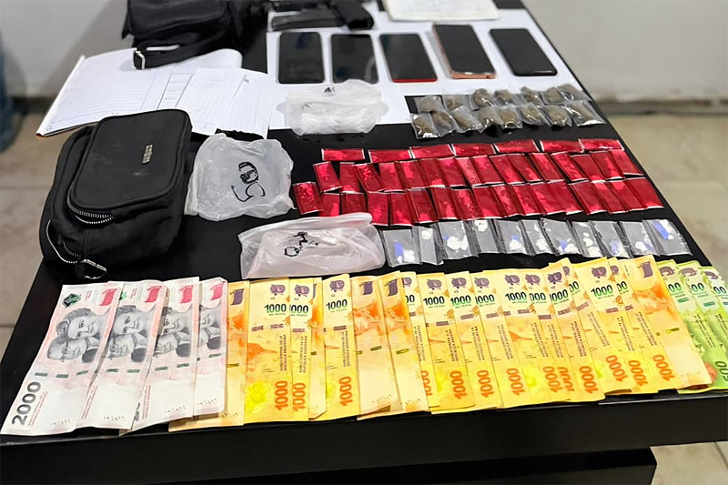 Tras denuncias vecinales, desbaratan banda narco en Malvinas Argentinas sin título 5
