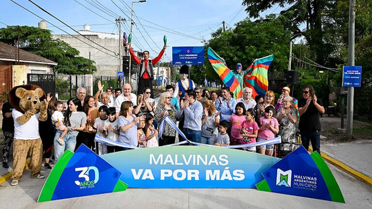 Villa de Mayo: Nardini inauguró la pavimentación de la calle Arquímedes sin título 9