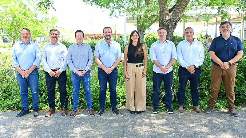 Proyectos de Inteligencia Artificial, seguridad y transporte, los ejes del encuentro de intendentes de la Región Norte 2 whatsapp image 2025 11 26 at 19 16 20