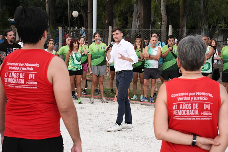 Morón reinauguró la pista de Atletismo en el Polideportivo Gorki Grana sin título 8
