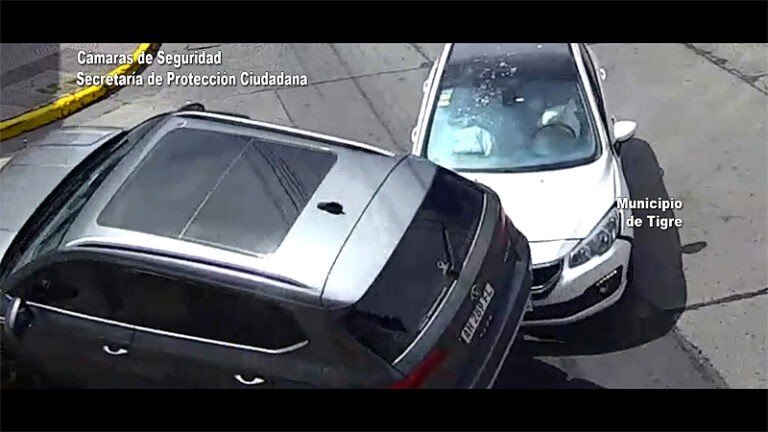 Imprudencia al volante generó un fuerte siniestro vial: Todo quedó registrado por las cámaras del Centro de Operaciones Tigre sin título 8