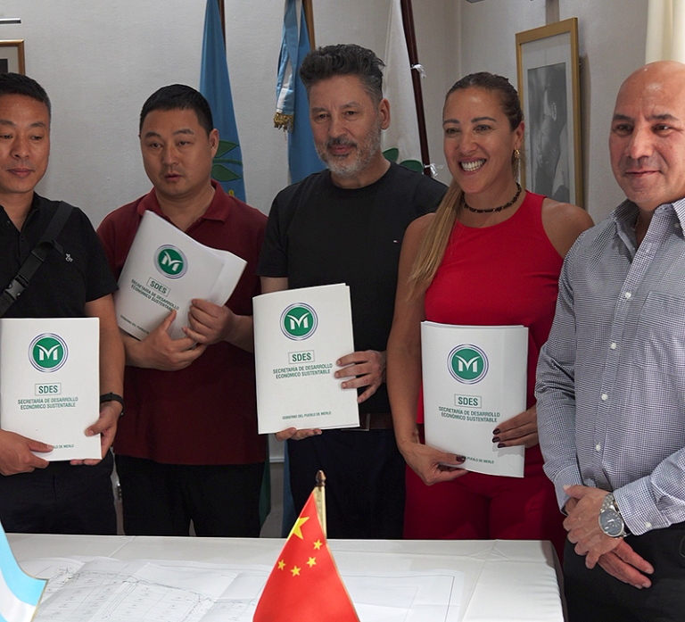 Menéndez mantuvo una reunión con empresarios chinos gacetilla menéndez mantuvo una reunión con empresarios chinos (2)