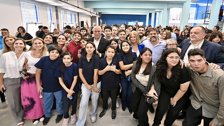 26 03 03 11 22 44 8188