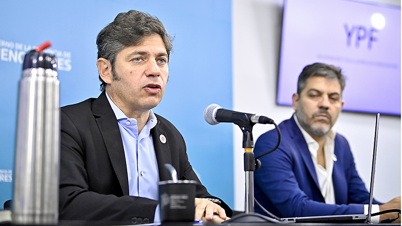 Kicillof: “Que el presidente les dé la razón a los fondos buitre es muy riesgoso para la Argentina” 26 03 30 09 23 45 2402