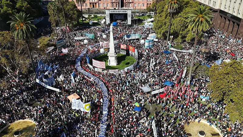 plaza 1