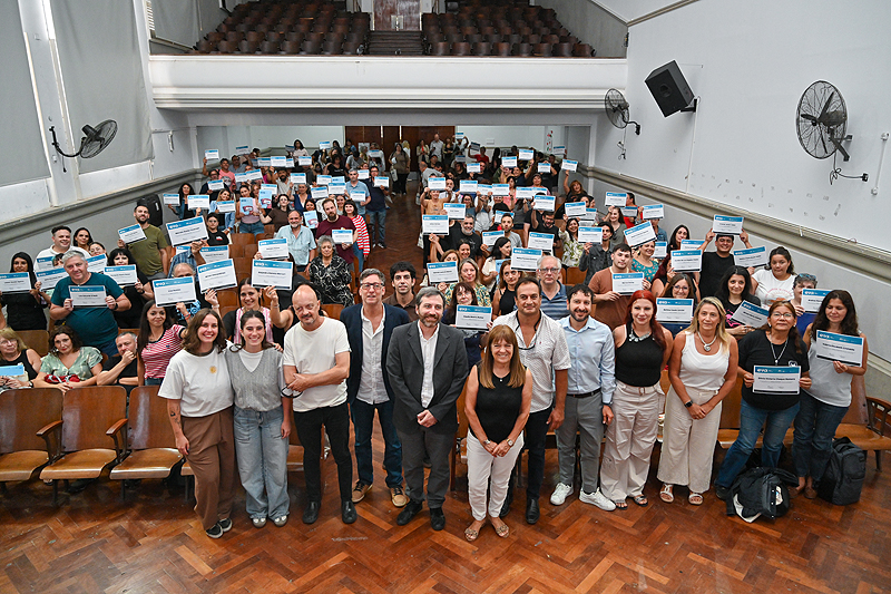 san martín lanzó el programa “entornos virtuales de aprendizaje”.