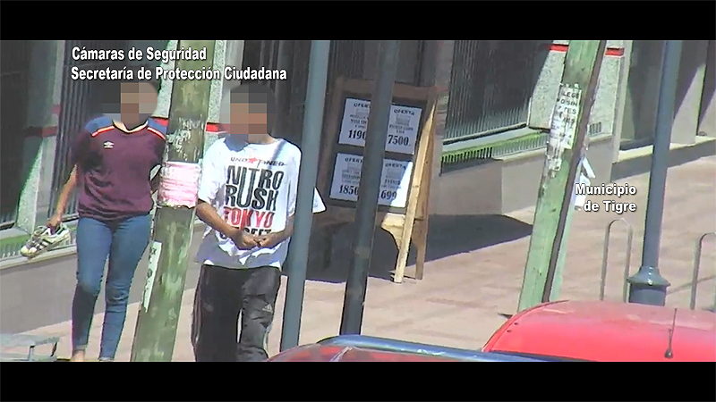 La peor calaña: Detuvieron a una pareja que le robó el celular a un hombre con discapacidad en Benavídez sin título 3