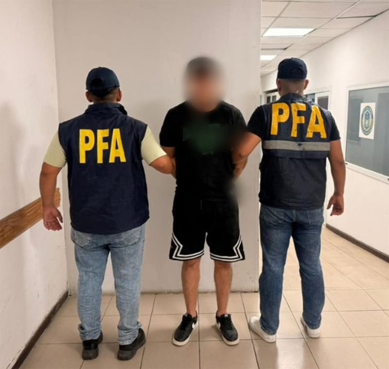 Un policía evitó un robo en un comercio de Boedo: Casi un año después, detuvieron a uno de los delincuentes sin título 5