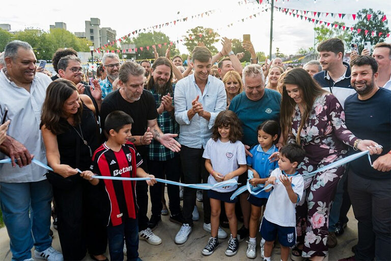 Ghi inauguró la nueva Plaza Viejo Urbano en el centro de Morón sin título 6
