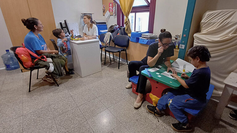 El Centro Integral de Salud Infantil brinda atención integral y especializada para infancias en Moreno cisi de salud{nº de secuencia (1)»} 4
