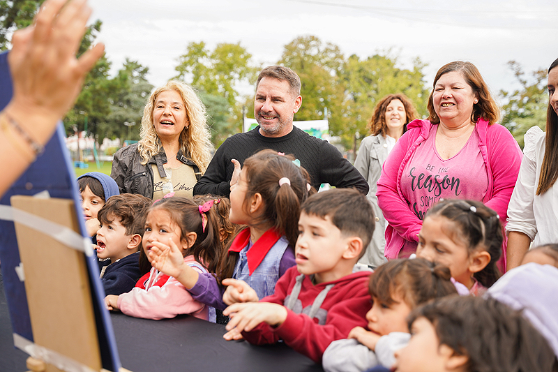 entrega de juegos a jardines