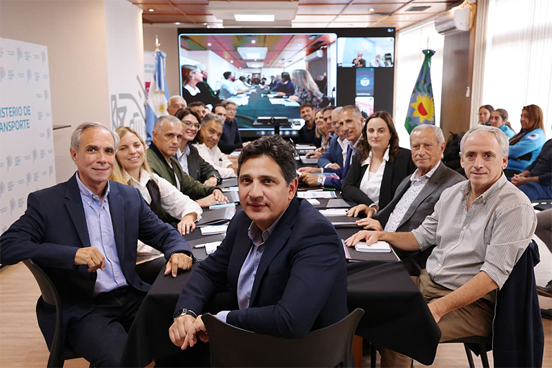 El ministro de Transporte bonaerense reunió a intendentes y puso el foco en la seguridad vial urbana sin título 4