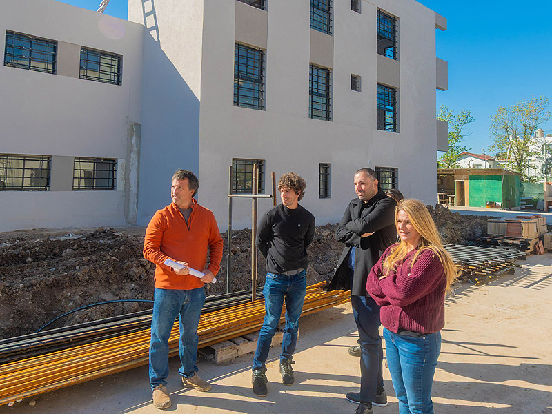 Andreotti recorrió el avance de obra de 92 viviendas reactivadas por el Municipio 2 obra 92 viviendas casa propia san fernando