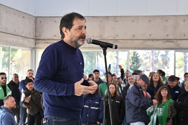 “el gobierno de milei está realizando un ‘industricidio’, afirmó el intendente moreira.