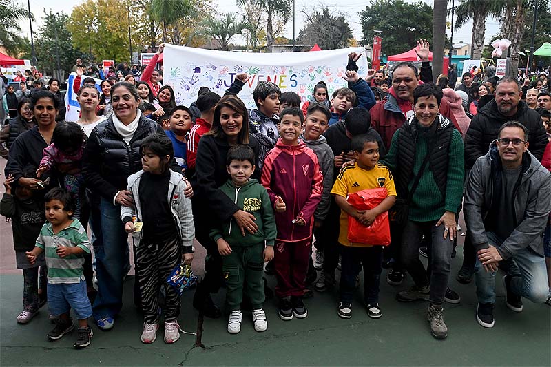 Juventudes, educación y diversión, ejes del programa municipal “Educación en las plazas” sin título 1