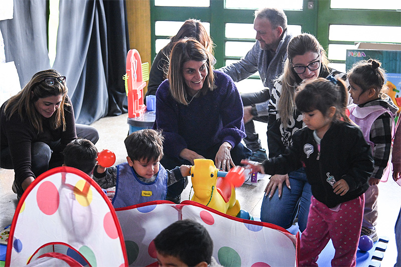 Se formalizó una nueva entrega de material lúdico a través del programa "Vení y juguemos juntos" del Municipio de Tigre sin título 2